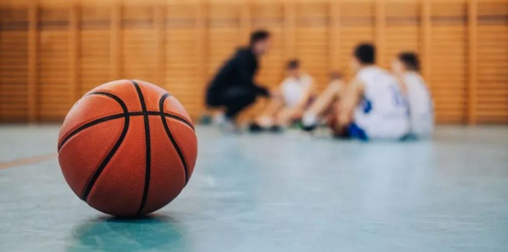 السماء بلا قمر لأكثر من 5 ساعات  ومصر تُقيم صلاة الخسوف1 1008x500